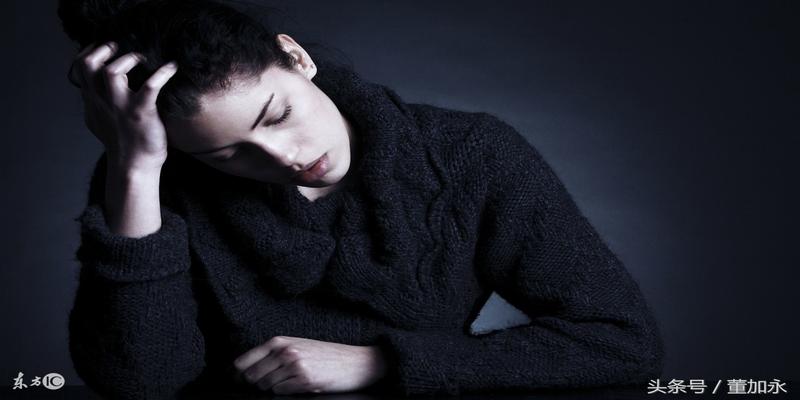 八字抑郁症怎么看(容易抑郁的八字命理)