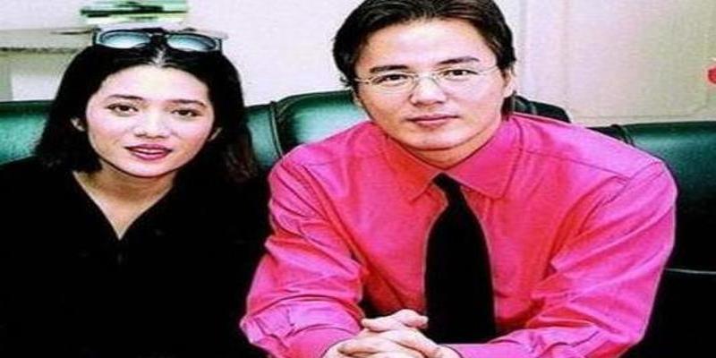 退出娱乐圈后都求着我算卦(被张庭“横刀夺爱”22年后)