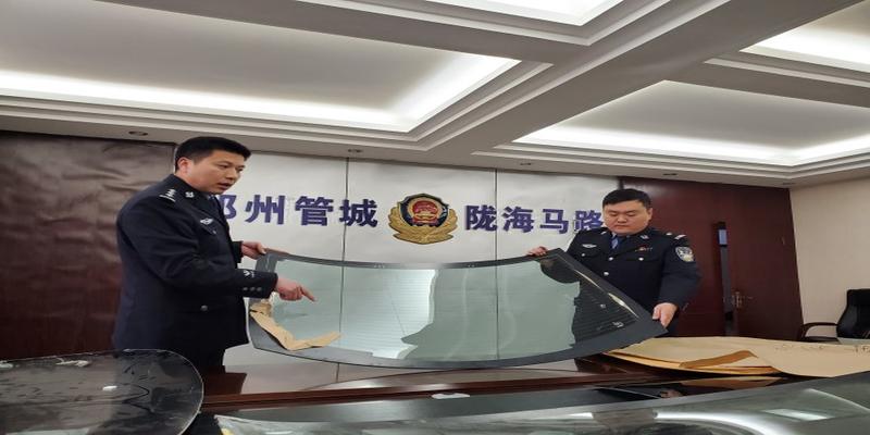郑州北环算卦算得准的地方(普通车玻璃打上名车商标)