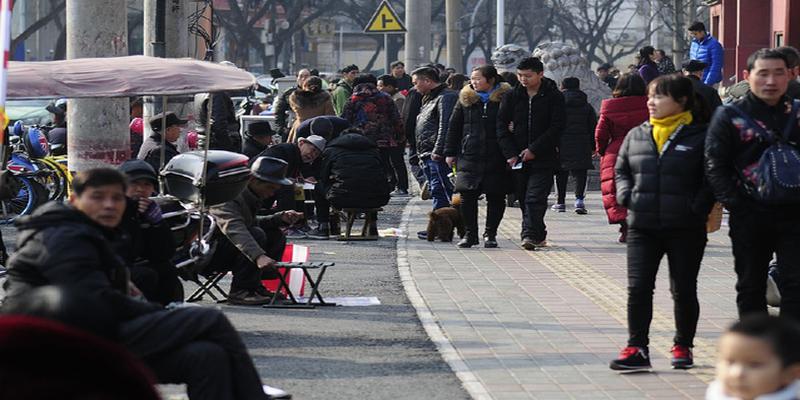 郑州算卦算得准的地方(郑州城隍庙附近卜卦算命成集市)