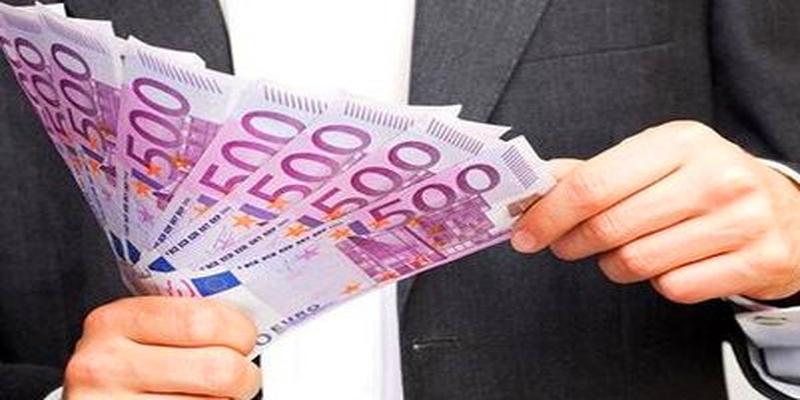 八字小富什么水平(这几种人一定能达到中富级别)