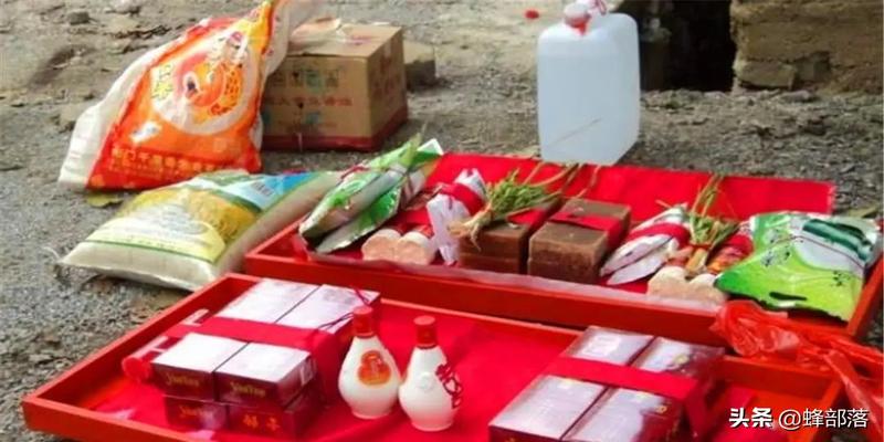 八字看男命妻子很优秀(农村传统习俗)