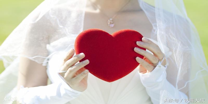 八字看配偶条件(女人生辰八字看配偶经济条件)