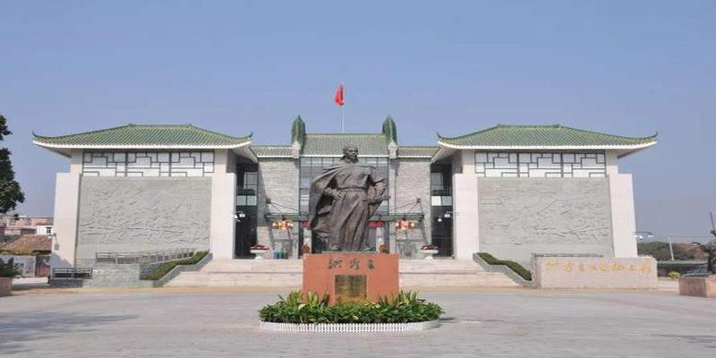 八字算命分析汉程网(洪秀全与曾国藩)