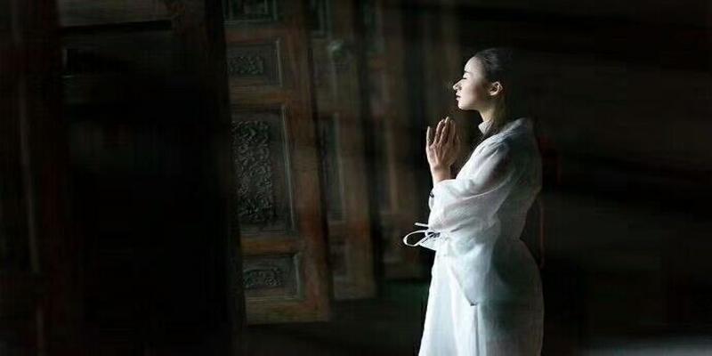 八字算命爱情(八字分析婚姻爱情运势)