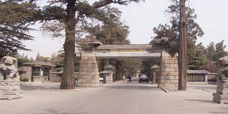 北京风水先生(北京八宝山自古以来的风水宝地)