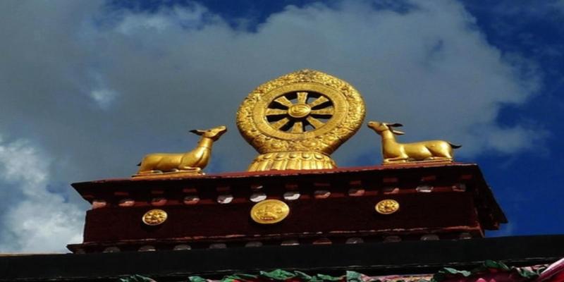 藏文八字真言(藏传佛教有哪些标志性的东西)