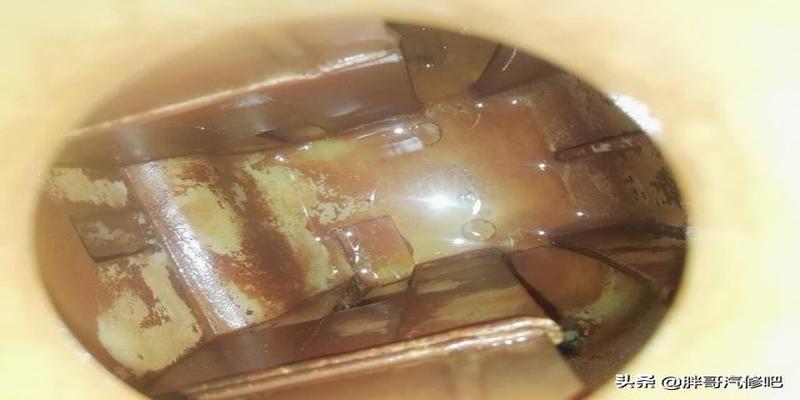 洒水车水泵漏水是什么原因(汽车水泵坏了会高温吗)