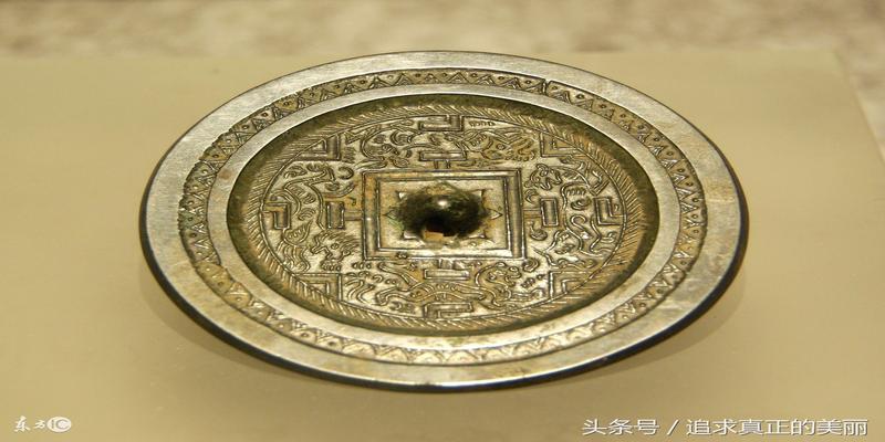 六爻问卦注意事项(六爻摇卦问事)