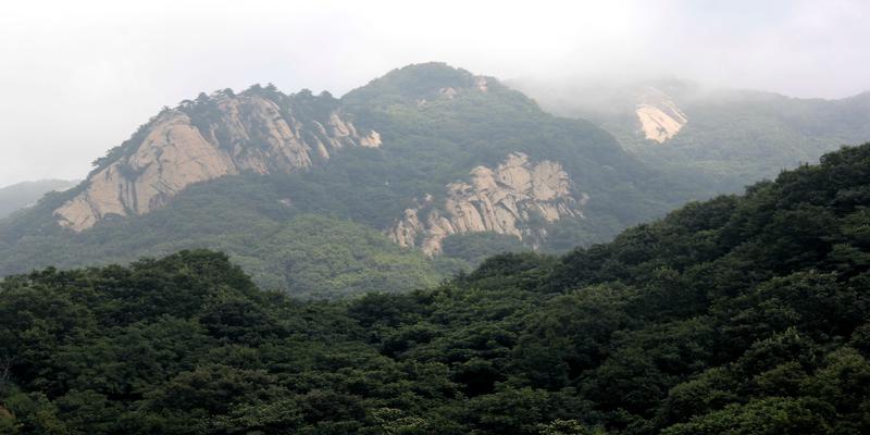 天池石壁图