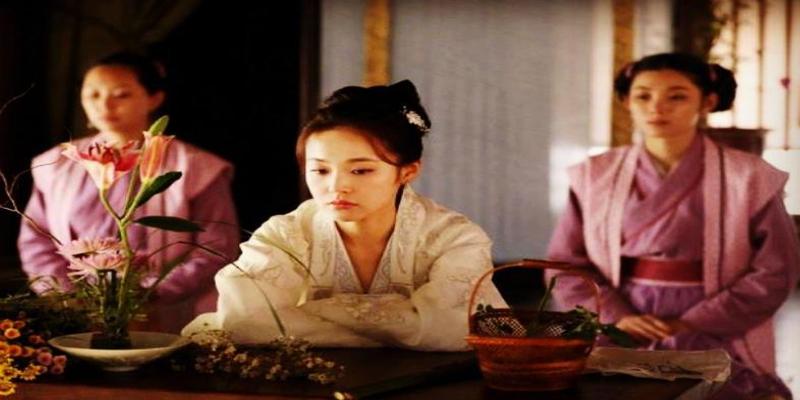 卧室摆放什么摆件夫妻风水好(古代夫妻睡觉时)
