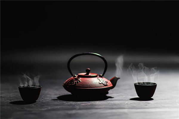 茶壶摆放客厅什么讲究(茶壶的摆放)