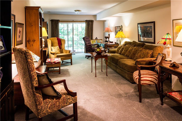 进门见沙发风水好不好(什么样的玄关风水好)