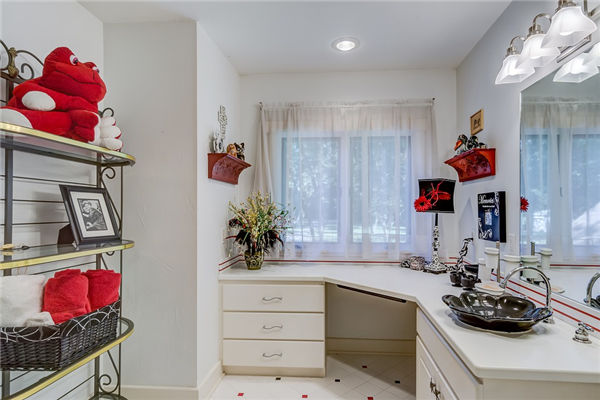 房间布局风水有什么讲究(卧室风水禁忌大全你不可不知)