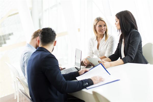 如何兴旺办公室财位(办公室风水布局怎么可以旺财)