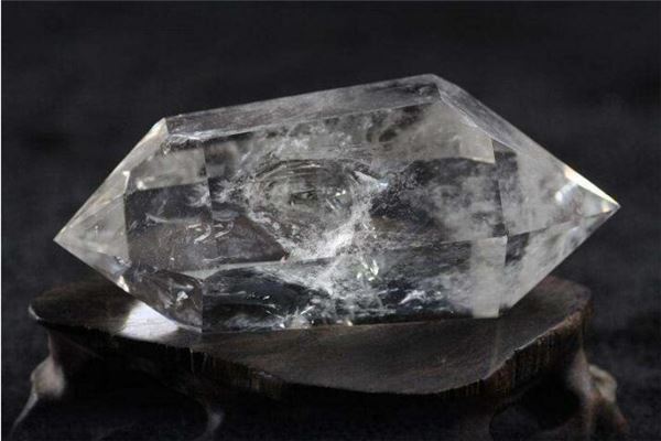 能帮助学业的水晶有哪些？(促进学业的水晶)