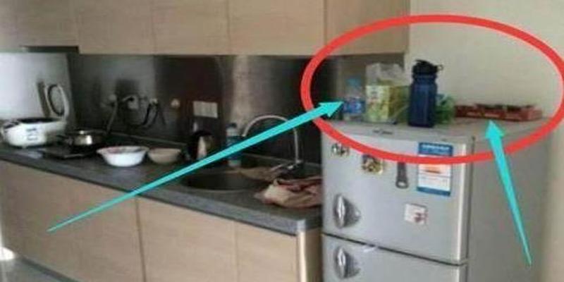 冰箱顶上可以放东西吗风水(家里冰箱上面放这几种东西)