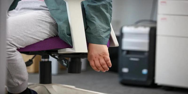 八字缺水缺金是不是就不好(得了渐冻症后)