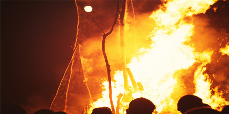 鸿运当头摆放风水禁忌(鸿运当头的摆放位置风水)