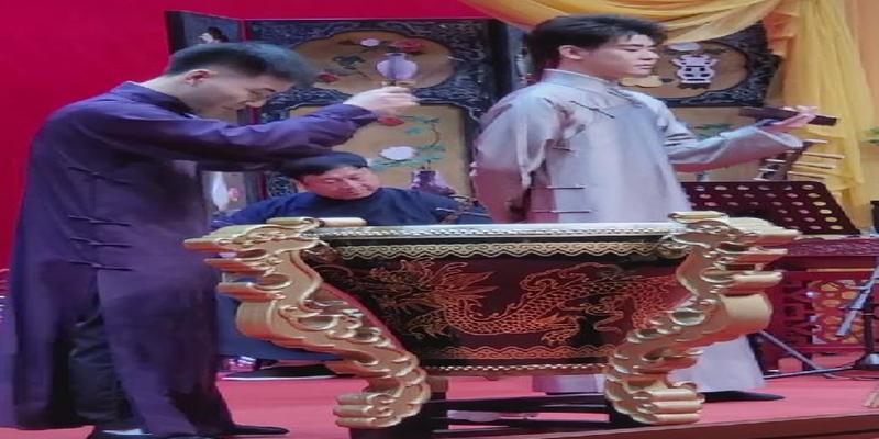 罗成算卦艳桂荣唱的西河大鼓罗成算卦(德云鼓曲社开业)