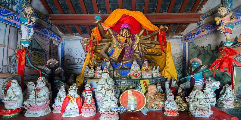 莒县算卦的哪里准(飘来的神山上有座古寺)