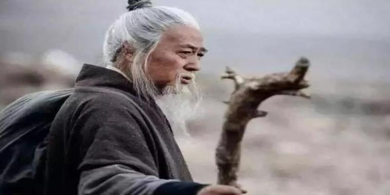 西游记里给泾河龙王算卦的是谁(袁天罡给3人相面)