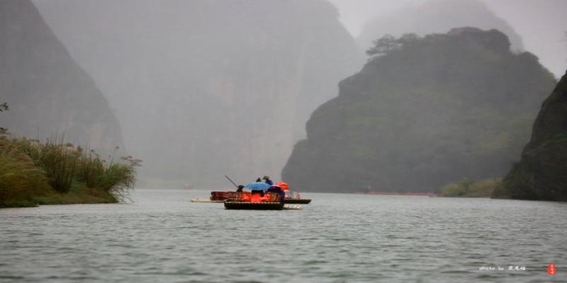 龙虎山正一观算卦(雨中寻梦龙虎山)