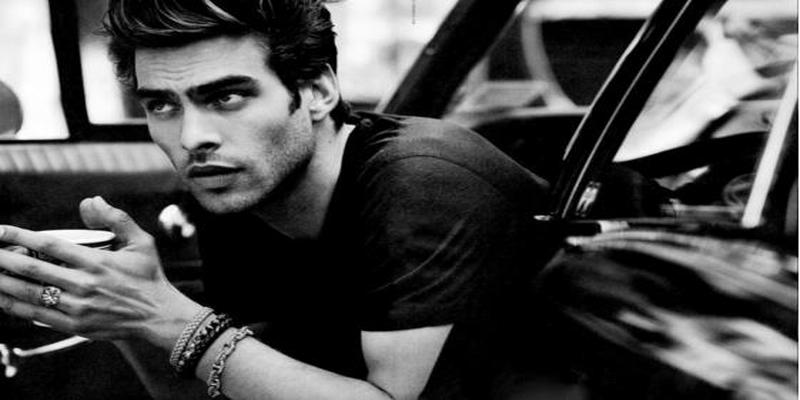 八字看男命有长期情人(通过命理看情人)