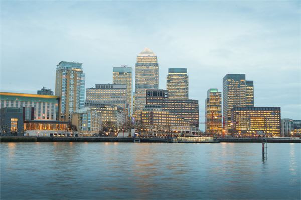 骑楼对公司有什么样的影响(楼冲着大门风水是不是不好)