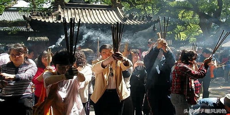 剑网三徐半仙算卦(算命先生的一句话终结了我们八年的感情)