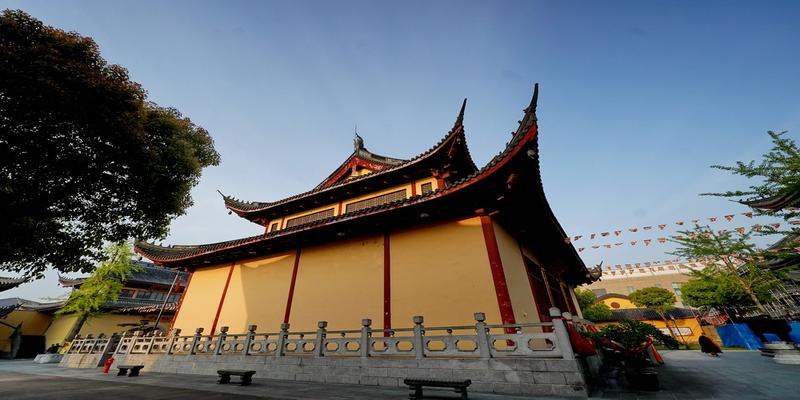 灵隐寺算卦准吗(寺院能不能拍照)