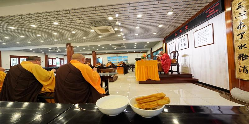 灵隐寺算卦准吗(寺院能不能拍照)