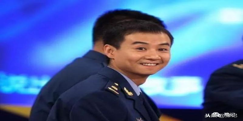 登封有个算卦的是半夜去算(“百亿票房老奶奶”竟然是咱们河南鲁山人)