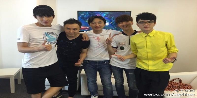 算卦术语顺口溜撩妹(王思聪答25个网友问每秒挣142元)