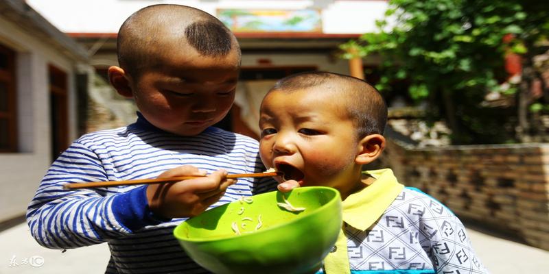 算卦的说孩子是童子什么意思(从小体弱多病)