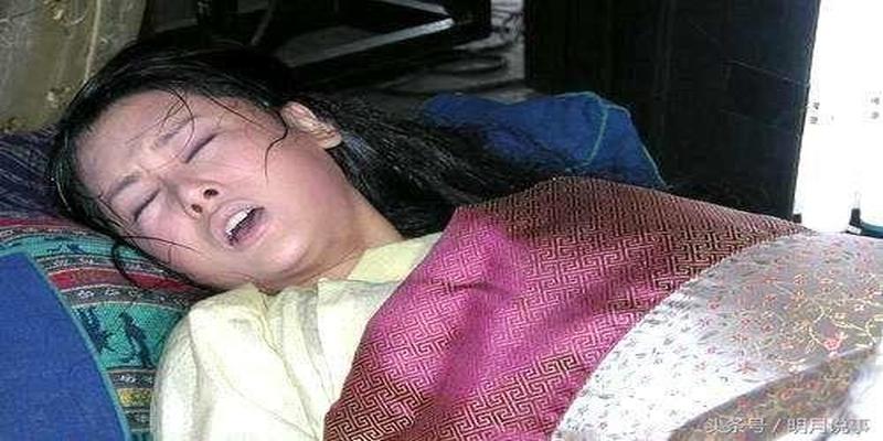 算卦里说什么是娘娘命(坐着生的女宝宝为啥会是娘娘命)