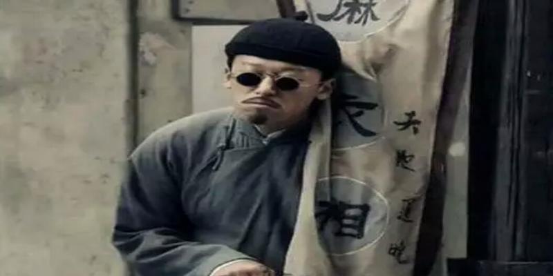 经常算卦的人好吗(算命先生不认识你)