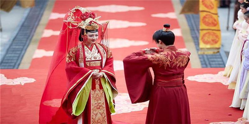 2018年男性鼻头大面相(有财运的鼻型图片)