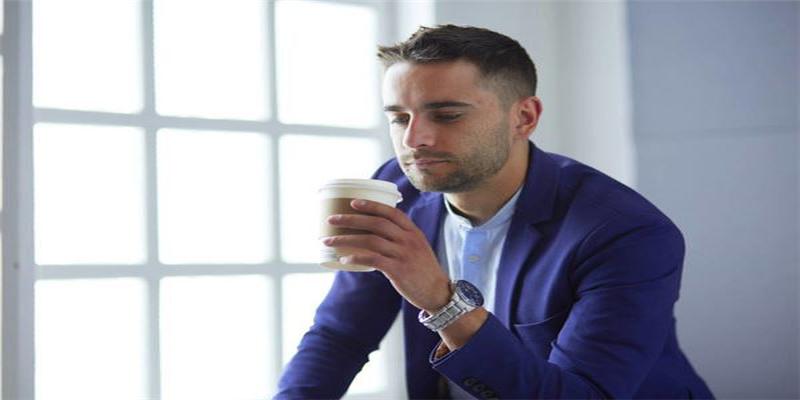 石榴木命的人如何(石榴木命五行缺木)