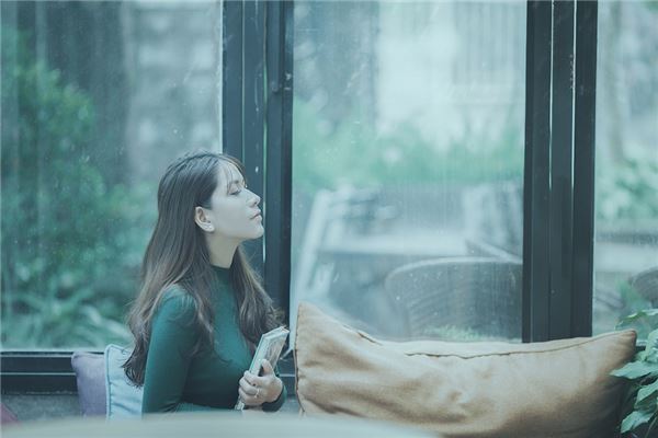 手掌纹路解析(颧骨上的皱纹)
