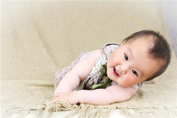 小孩子不同的鼻型代表的性格及命运特点(孩儿鼻面相)