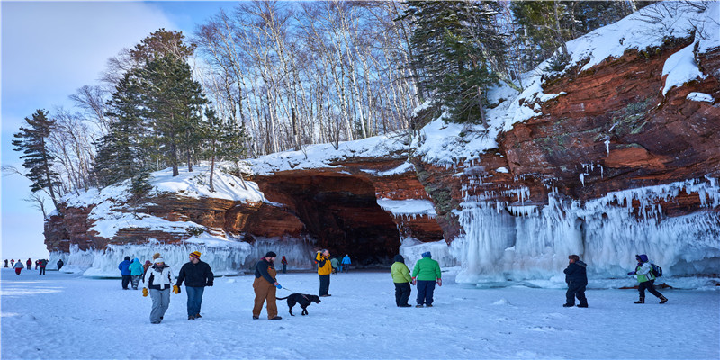 祖坟冒青烟是一种什么风水？(祖坟冒青烟)