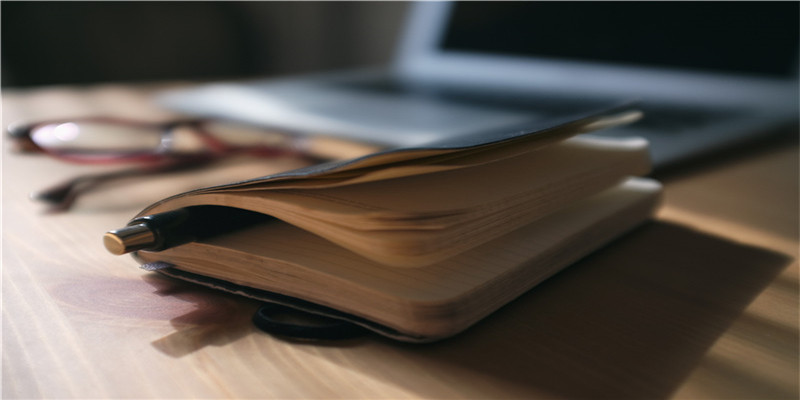 孕妇梦见狗咬自己脚是什么意思 (孕妇梦见小狗咬自己脚是什么意思)