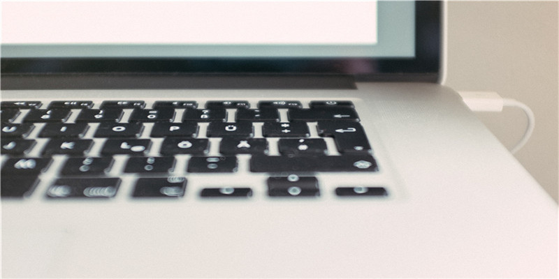 属鸡的人命好吗 (属鸡的人是什么命)